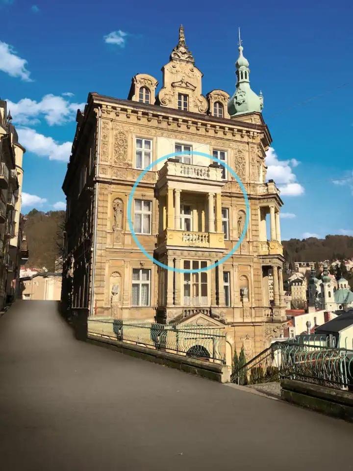 Bohemian City - Amazing View, Garage Karlovy Vary Bagian luar foto
